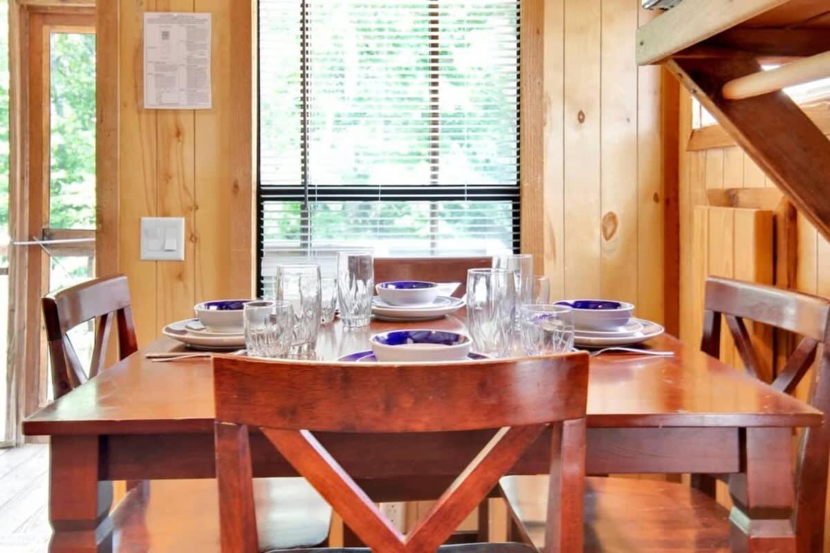 Charming Log Cabin In บลูมมิงตัน ภายนอก รูปภาพ